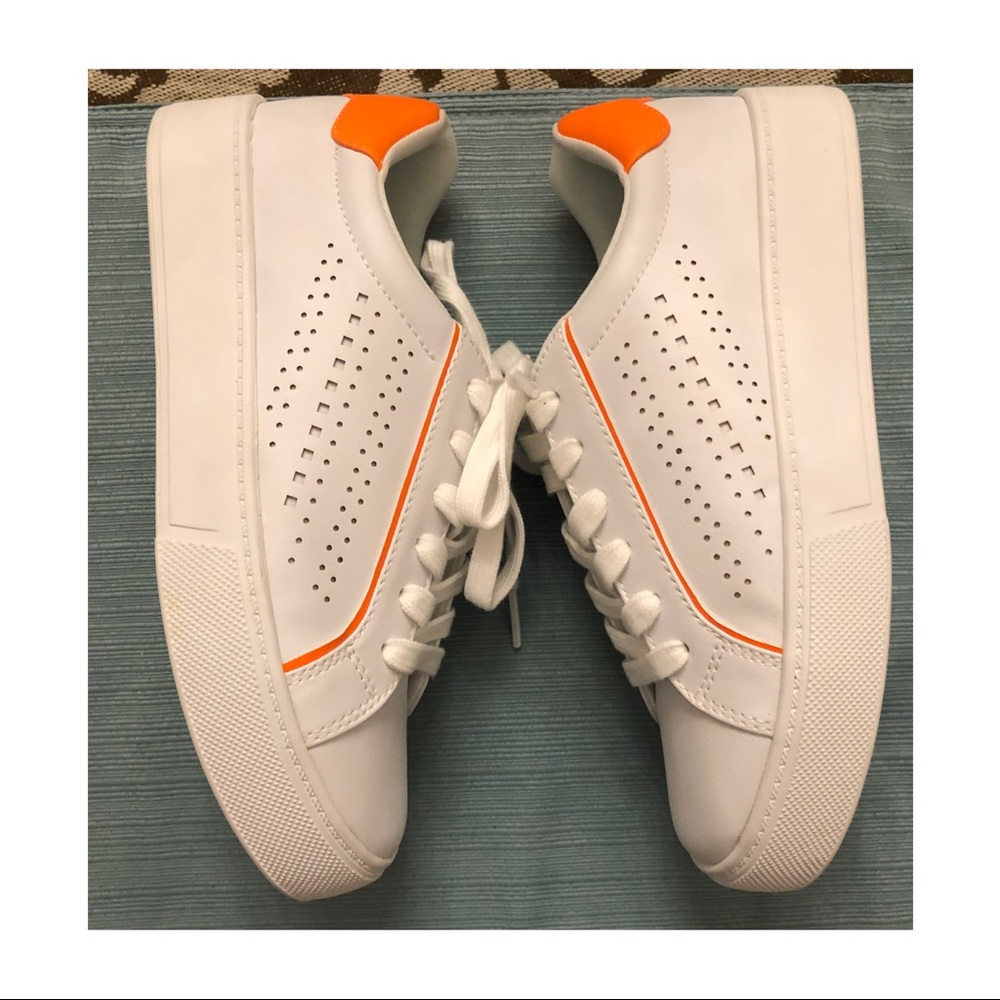 Marc Fisher NWT bright sneakers, 6.5